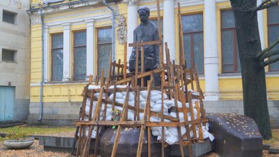 Дніпро у 250-й день повномасштабної війни. Фоторепортаж