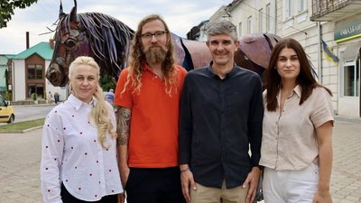 Кунт Гадейн, Колін Бехейдт, Копичинці