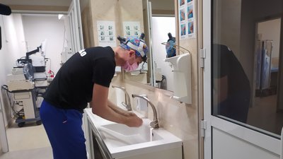 Сумський пластичний хірург безоплатно оперуватиме травмованих унаслідок війни Сумський пластичний хірург безоплатно оперуватиме травмованих унаслідок війни