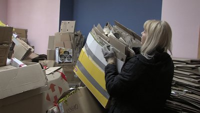 Запорізькі волонтери збирають макулатуру на допомогу ЗСУ Запорізькі волонтери збирають макулатуру на допомогу ЗСУ