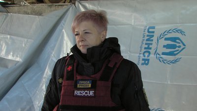 "Додає сил віра, що їх скоро вигонять і настане мирне життя", - кажуть місцеві Степногірська на Запоріжжі. "Додає сил віра, що їх скоро вигонять і настане мирне життя", - кажуть місцеві Степногірська на Запоріжжі.