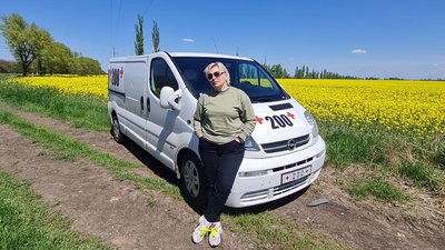 Останній шлях додому: лучанка привезла з передової понад 80 тіл загиблих військових
