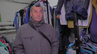 Безкоштовні речі для переселенців: у Запоріжжі працює соціальний магазин "Дари добро" Безкоштовні речі для переселенців: у Запоріжжі працює соціальний магазин "Дари добро"