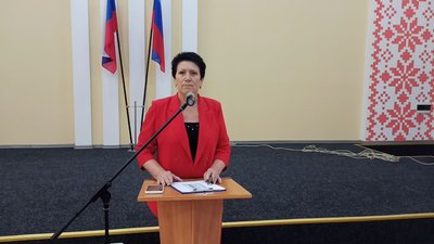 "Вантажили у машини документи": що відомо про виїзд адміністрації "ЛНР" зі Сватового на Луганщині