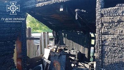 Залишки господарчої будівлі у Володьковій Дівиці