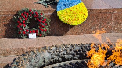 Військово-морський оркестр зіграв для екіпажу британського есмінця Dragon, що пришвартувався в Одесі Військово-морський оркестр зіграв для екіпажу британського есмінця Dragon, що пришвартувався в Одесі