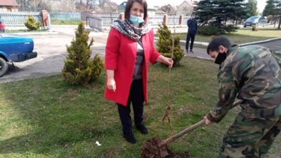 Прикарпатські ліцеїсти передали бійцям на передову великодні подарунки Прикарпатські ліцеїсти передали бійцям на передову великодні подарунки