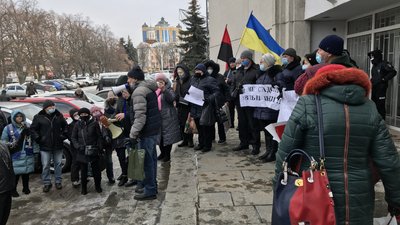 У Полтаві протестують проти високих тарифів на комуналку У Полтаві протестують проти високих тарифів на комуналку