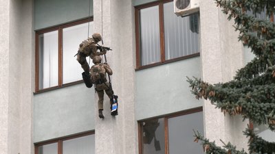 Тренування від СБУ: з Рівненської ОДА звільняли умовних заручників