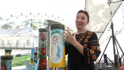 Ірина Липень на виставці-аукціоні в Івано-Франківську Ірина Липень на виставці-аукціоні в Івано-Франківську