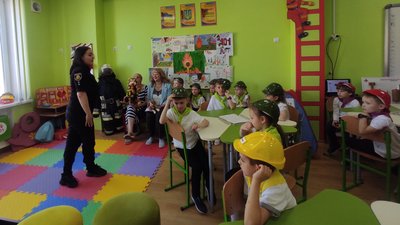 У житомирському ліцеї №3 відкрили клас безпеки "Школа незвичайних наук" У житомирському ліцеї №3 відкрили клас безпеки "Школа незвичайних наук"