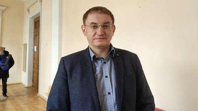 Тернопільські депутати підтримали звернення до президента щодо звільнення Стерненка Тернопільські депутати підтримали звернення до президента щодо звільнення Стерненка