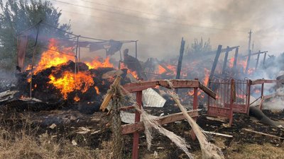 П'ять артобстрілів та дві атаки дронами. Військові РФ сім разів вдарили по Нікопольському району Дніпропетровщини