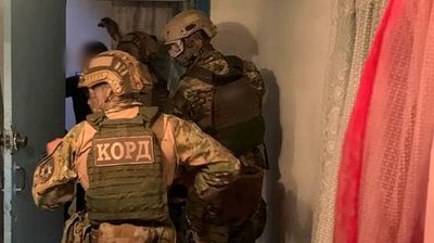 Тримав у сараї та здавав в оренду: на Херсонщині з рабства звільнили 13 заробітчан Тримав у сараї та здавав в оренду: на Херсонщині з рабства звільнили 13 заробітчан