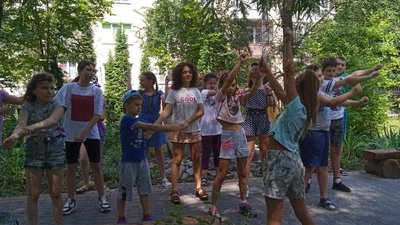 У Тернополі діє англомовний табір для переселенців та дітей військових