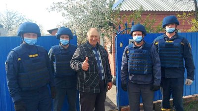 Допомагали відновлювати інфраструктуру. Рятувальники Херсонщини повернулися зі Сходу Допомагали відновлювати інфраструктуру. Рятувальники Херсонщини повернулися зі Сходу
