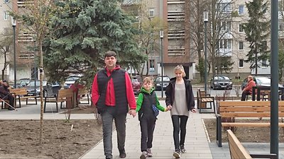Родини переселенців, які переїхали у Луцьк, реєструють в "Дії" пошкоджене майно Родини переселенців, які переїхали у Луцьк, реєструють в "Дії" пошкоджене майно
