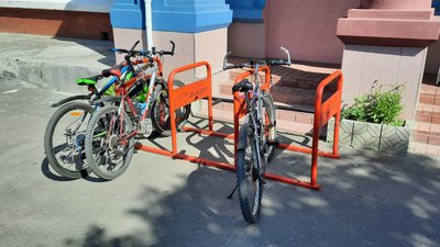У миколаївській школі встановили першу велопарковку
