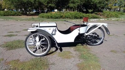 Залізні коні з минулого: маріупольчанин виготовляє рідкісні ретро-автомобілі Залізні коні з минулого: маріупольчанин виготовляє рідкісні ретро-автомобілі