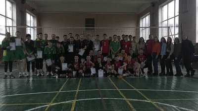 У Сумах волейболісти розіграли “Кубок ректора” У Сумах волейболісти розіграли “Кубок ректора”