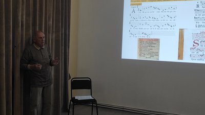 В Ужгороді презентували проєкт "Горянська вієлла" майстра Степана Тихоненка