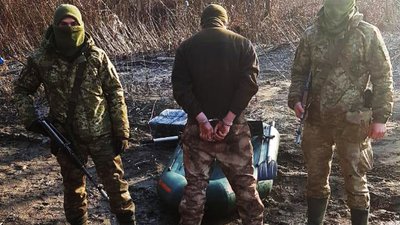 Сигарети та гумовий човен: на Закарпатті виявили дві спроби контрабанди