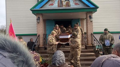 На Тернопільщині попрощалися із загиблим військовослужбовцем Миколою Дягілевим