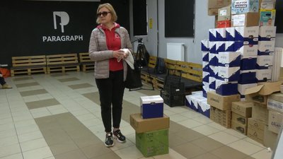 Їжа, одяг та ліки: як у Франківську студенти-волонтери допомагають переселенцям Їжа, одяг та ліки: як у Франківську студенти-волонтери допомагають переселенцям