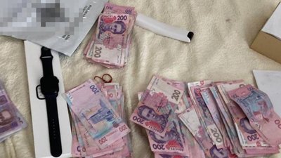 Наркобізнес зі щомісячним обігом у понад 1,5 мільйона гривень. На Дніпропетровщині судитимуть п'ятьох наркоділків Наркобізнес зі щомісячним обігом у понад 1,5 мільйона гривень. На Дніпропетровщині судитимуть п'ятьох наркоділків