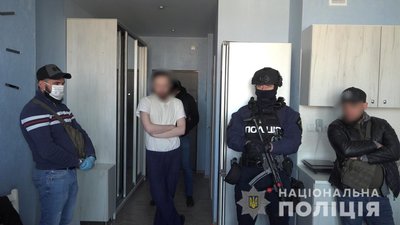 Поліція затримала наркодилерів з найбільшою в історії України партією метадону
