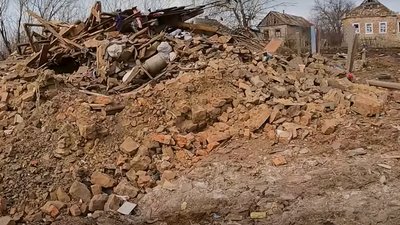 "Поки є такі люди на Вкраїні — і ми є". Поліцейські евакуювали з Авдіївського напрямку 26 людей та собаку