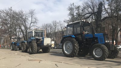 У Полтаві протестують проти продажу земель сільськогосподарського призначення У Полтаві протестують проти продажу земель сільськогосподарського призначення