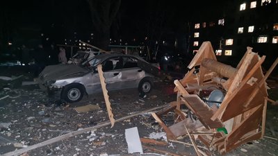 Армія РФ вночі обстріляла Мирноград, є поранені Армія РФ вночі обстріляла Мирноград, є поранені
