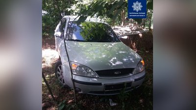 На Житомирщині патрульні переслідували розшукуване авто, яким пересувалися квартирні злодії