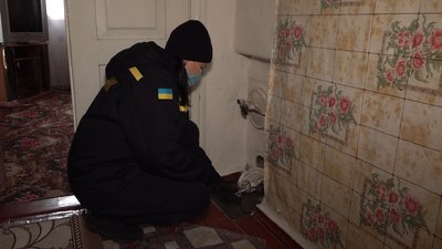 Чи правильно користуються черкащани пічним опаленням перевірили рятувальники
