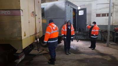 "Наше завдання – щоб людям було тепло". Як херсонські тепловики зустрічають Новий рік