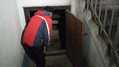 Сморід із каналізації в луцькій багатоповерхівці: що кажуть про проблему комунальники Сморід із каналізації в луцькій багатоповерхівці: що кажуть про проблему комунальники