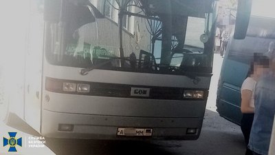 Перевізників з Луганщини викрили на незаконних перевезеннях до РФ