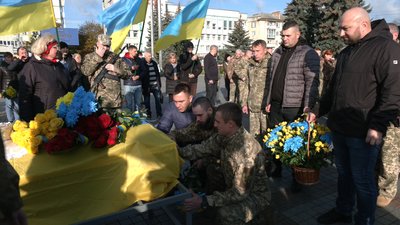 У Рівному попрощались із майором Віталієм Магелем У Рівному попрощались із майором Віталієм Магелем