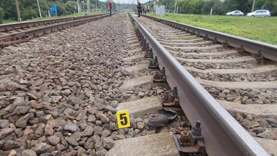 Вбив дружину сокирою — на Сумщині поліцейські викрили чоловіка у вбивстві жінки Вбив дружину сокирою — на Сумщині поліцейські викрили чоловіка у вбивстві жінки