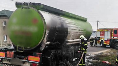 Під час руху загорілася вантажівка Під час руху загорілася вантажівка