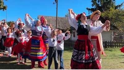 Танцювали польку "Печене порося" і встановили рекорд