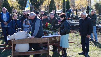 На війні загинув військовий з Мирнограда Христофор Попов