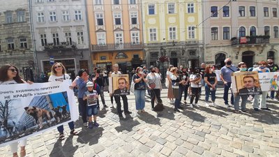 Активісти у Львові вимагали відкрити притулок для тварин