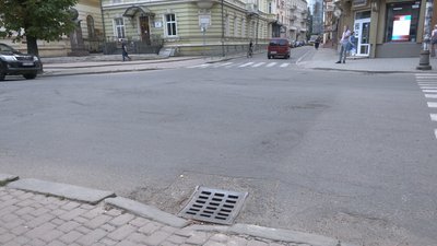 "Місту потрібний новий колектор" - представник водоканалу про причини підтоплень у Франківську