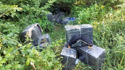 25 ящиків сигарет виявили закарпатські прикордонники поблизу кордону з Румунією