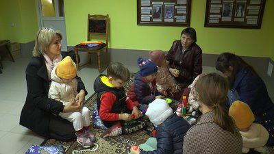 Дитсадок, виробництво іграшок і дитячих меблів. Як подружжя з Краматорська евакуювало та розвиває на Прикарпатті бізнес Дитсадок, виробництво іграшок і дитячих меблів. Як подружжя з Краматорська евакуювало та розвиває на Прикарпатті бізнес