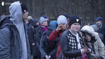 "Люди говорили, що це останній шанс виїхати". Як в Ірпені намагаються покинути місто "Люди говорили, що це останній шанс виїхати". Як в Ірпені намагаються покинути місто