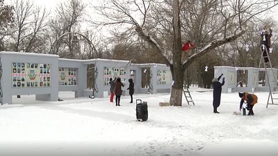 У Херсоні провели "тиху" акцію - вшанували Героїв Небесної Сотні У Херсоні провели "тиху" акцію - вшанували Героїв Небесної Сотні