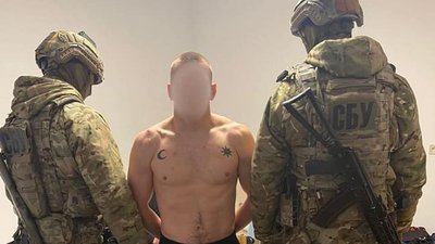 На Франківщині поліцейські і працівники служби безпеки затримали угруповання рекетирів На Франківщині поліцейські і працівники служби безпеки затримали угруповання рекетирів